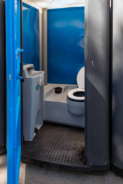 Best Best portable toilet rental  in Seneca, KS